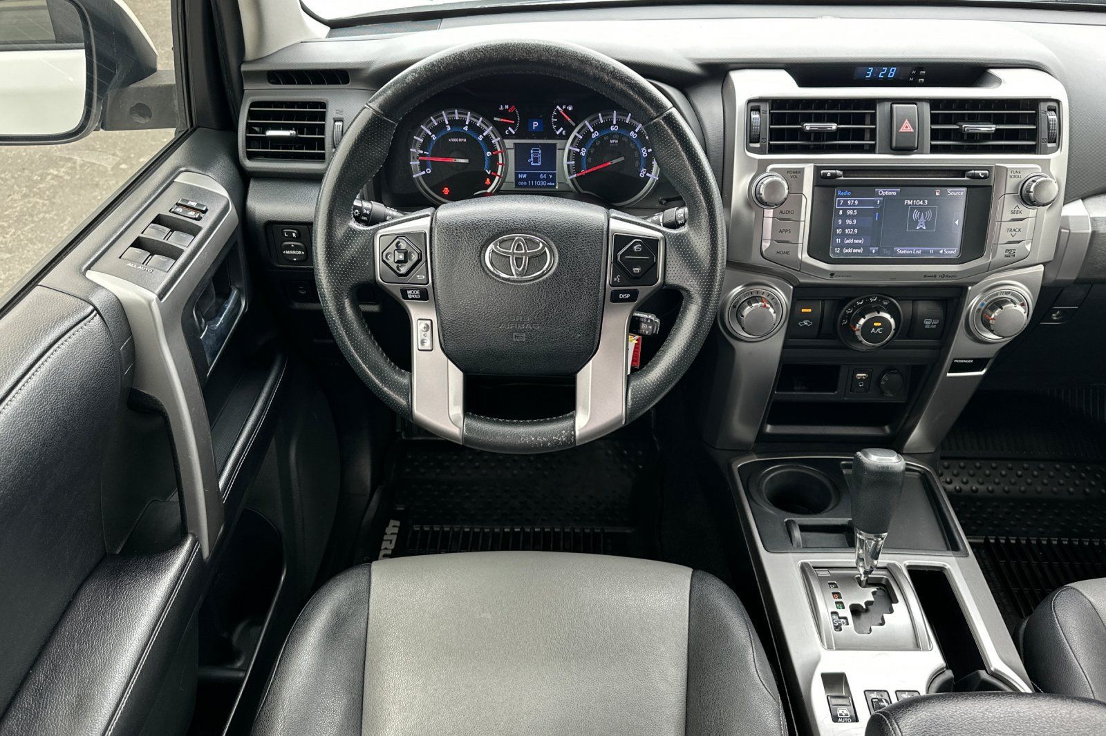 Used 2016 Toyota 4Runner SR5 Premium RWD image 17