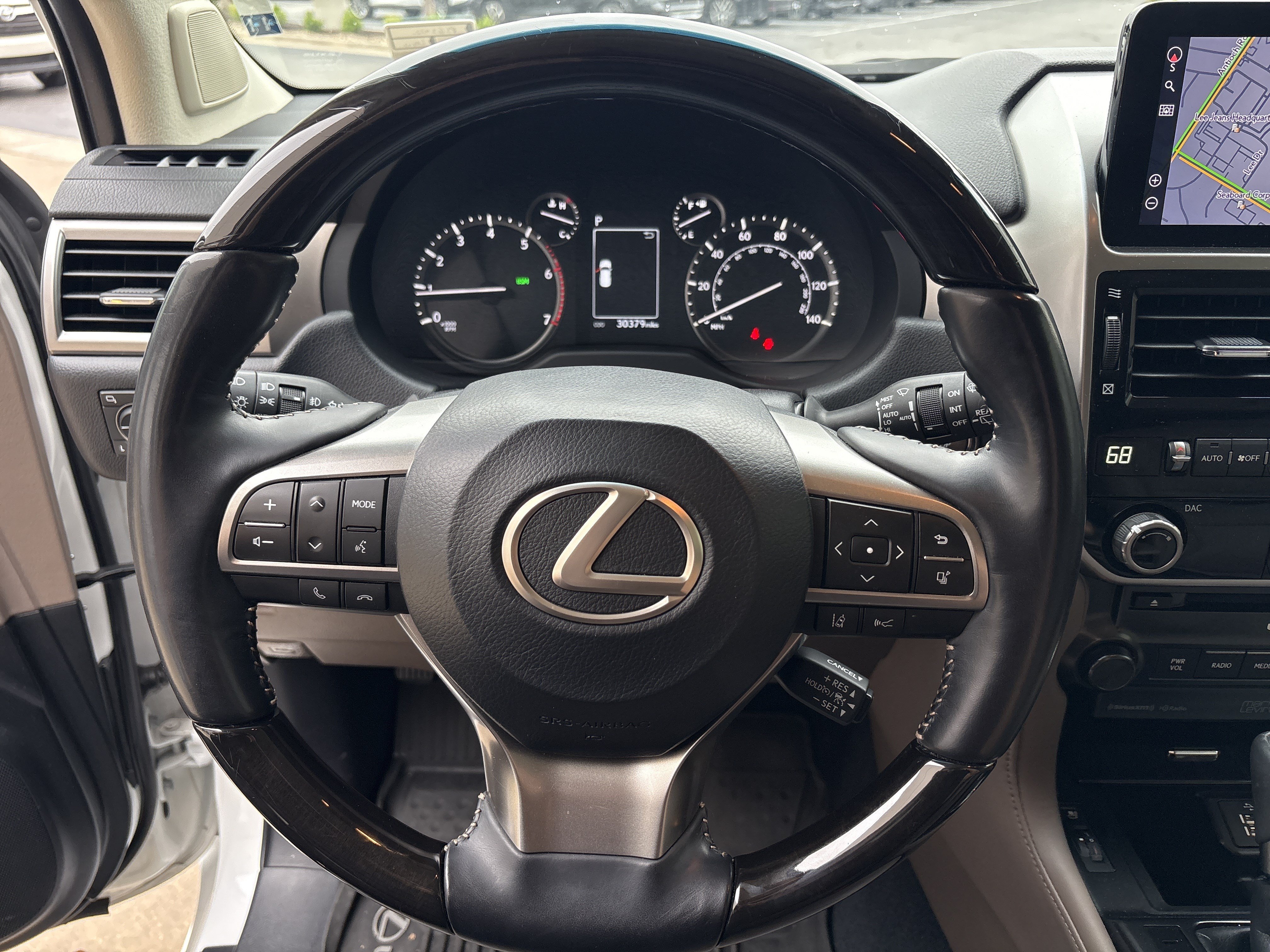 Used 2023 Lexus GX 460 Premium AWD/4WD image 18