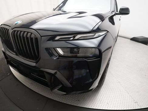 Used 2023 BMW X7 xDrive40i w/ Executive Package AWD/4WD image 24