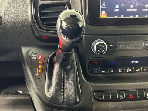 Used 2025 RAM ProMaster 2500 w/ Convenience Group FWD image 21