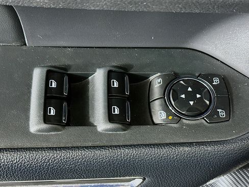 Used 2024 Ford Expedition Max XLT image 14