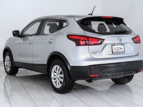 Used 2019 Nissan Rogue Sport S FWD image 8