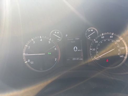 Used 2023 Lexus GX 460 Premium image 9