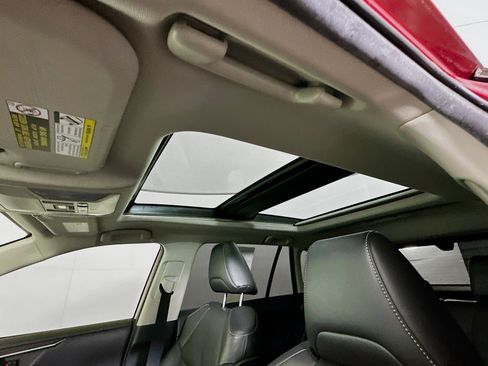 Used 2019 Toyota RAV4 Limited w/ Advanced Technology Package FWD image 25