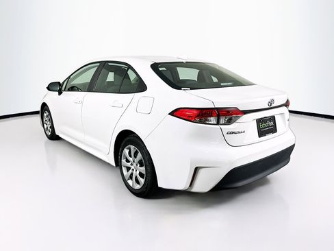 Used 2024 Toyota Corolla LE image 5