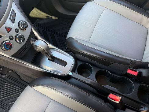 Used 2016 Chevrolet Trax LT w/ LT Convenience Package image 34