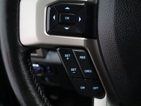 Used 2017 Ford F250 Lariat w/ Tow Technology Bundle AWD/4WD image 39