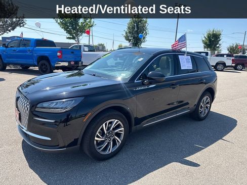 Used 2023 Lincoln Corsair AWD w/ Equipment Group 101A image 2