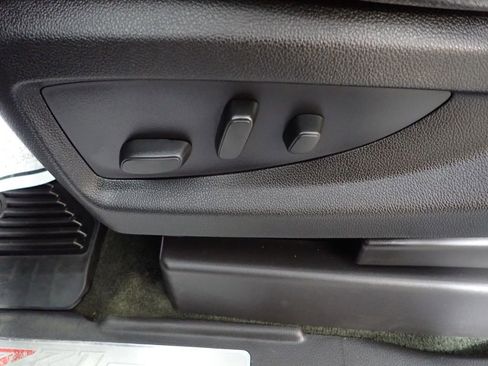 Used 2018 Chevrolet Silverado 1500 LT w/ All Star Edition image 18