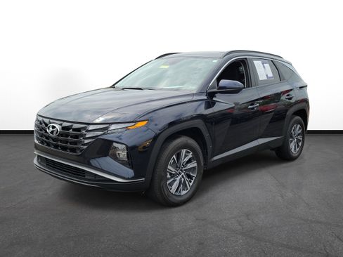 Used 2022 Hyundai Tucson Blue AWD/4WD image 2
