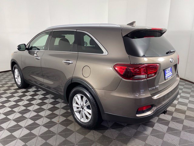 Used 2019 Kia Sorento FWD w/ LX Convenience Package image 9