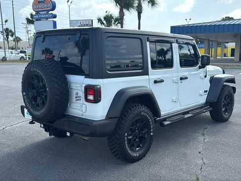 Used 2021 Jeep Wrangler Unlimited Sport AWD/4WD image 6