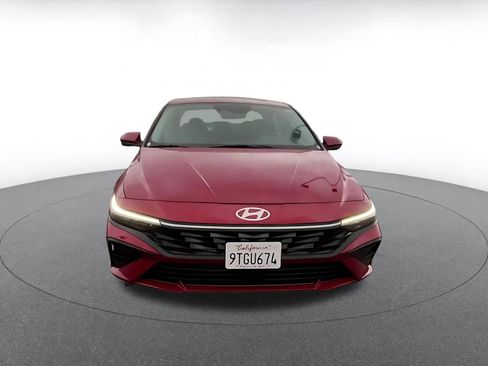 Used 2025 Hyundai Elantra SEL image 4