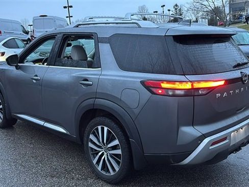 Used 2022 Nissan Pathfinder Platinum w/ Cargo Package image 5