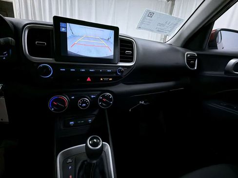 New 2026 Hyundai Venue SE FWD image 13