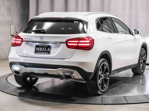 Certified 2020 Mercedes-Benz GLA 250 image 4