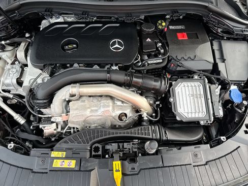 Used 2025 Mercedes-Benz GLA 250 image 17