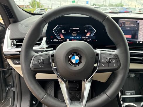 New 2026 BMW X2 xDrive28i w/ Technology Package AWD/4WD image 12