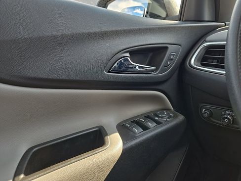 Used 2020 Chevrolet Equinox LS w/ LPO, Floor Liner Package AWD/4WD image 26