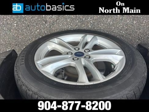 Used 2018 Ford Fusion SE w/ Fusion SE Technology Package FWD image 32