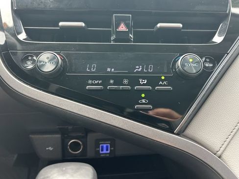 Used 2024 Toyota Camry SE w/ Convenience Package FWD image 23