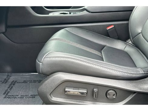 Used 2025 Honda Pilot EX-L image 13