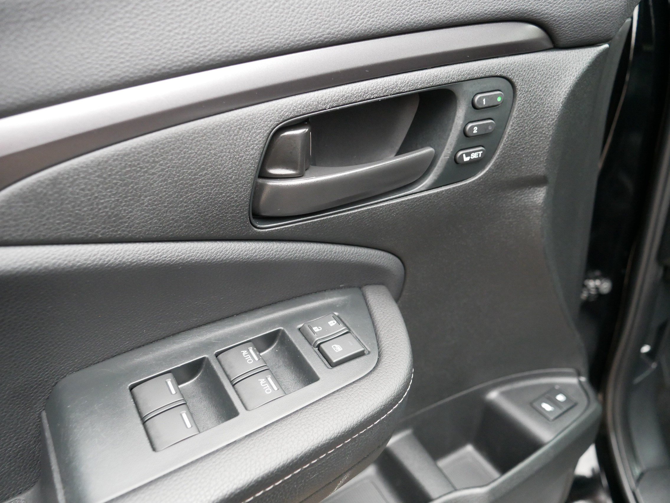 Used 2023 Honda Passport EX-L image 19