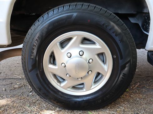 Used 2012 Ford E-350 and Econoline 350 XLT RWD image 41