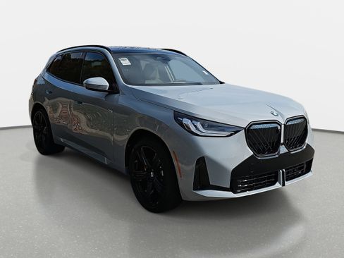 New 2026 BMW X3 xDrive30 w/ Premium Package image 3
