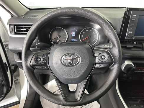 Used 2022 Toyota RAV4 LE image 24