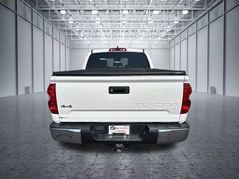 Used 2020 Toyota Tundra SR5 w/ SR5 Upgrade Package AWD/4WD image 4