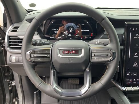 New 2026 GMC Acadia AT4 w/ Luxury Package AWD/4WD image 15