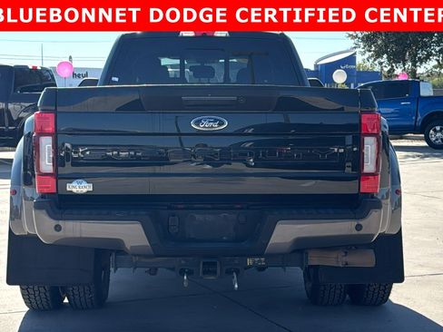 Used 2022 Ford F350 King Ranch w/ King Ranch Ultimate Package image 4