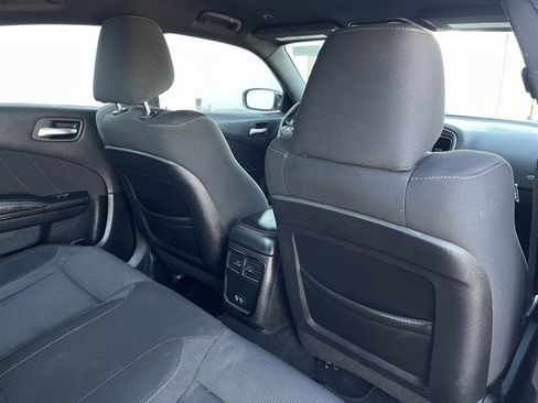Used 2019 Dodge Charger SXT w/ Blacktop Package image 27