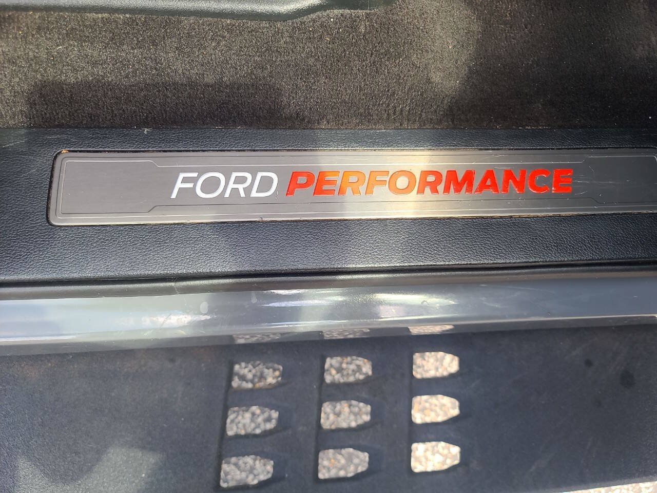 Used 2018 Ford F150 Raptor w/ Equipment Group 802A Luxury AWD/4WD image 42