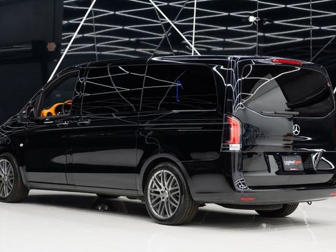 Used 2023 Mercedes-Benz Metris Passenger image 11