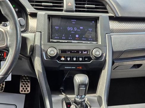 Used 2018 Honda Civic Sport image 16