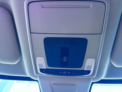 Used 2023 Honda CR-V EX-L image 31