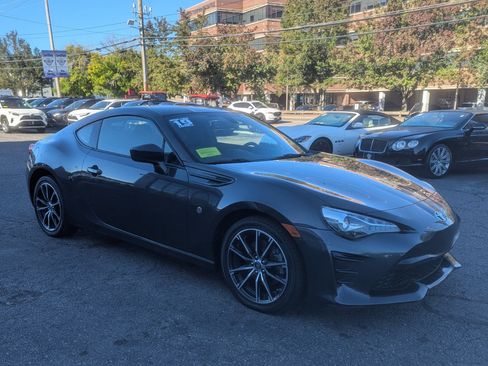 Used 2019 Toyota 86 Manual (Natl) image 5