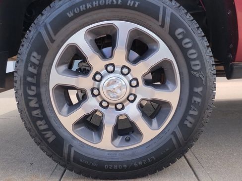 Used 2022 RAM 3500 Limited image 5