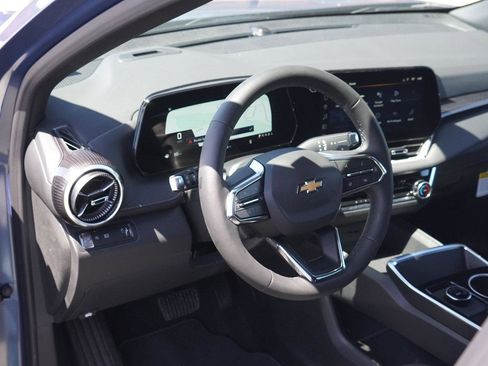New 2026 Chevrolet Equinox LT FWD image 24