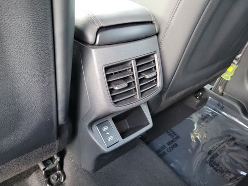 Certified 2024 Kia Seltos S FWD image 12