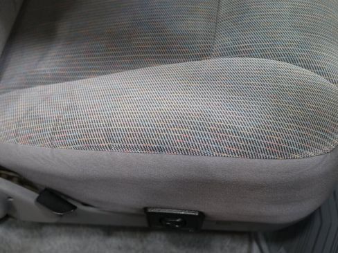 Used 1995 Ford F250 XLT image 65