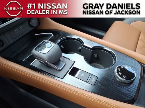 New 2026 Nissan Rogue Platinum image 18