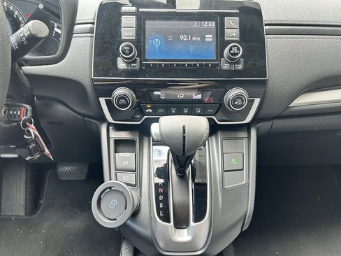 Used 2017 Honda CR-V LX image 8