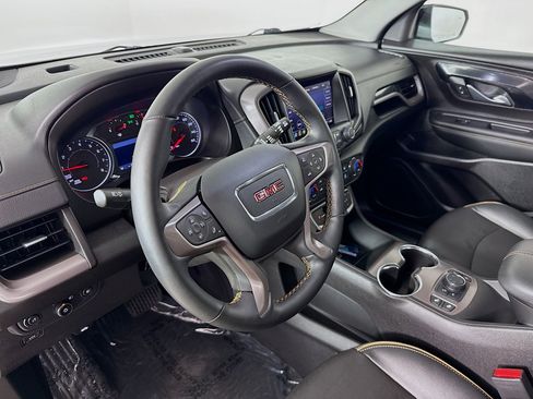Used 2024 GMC Terrain AT4 image 8