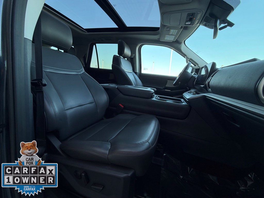 Used 2025 Ford Expedition Active AWD/4WD image 24