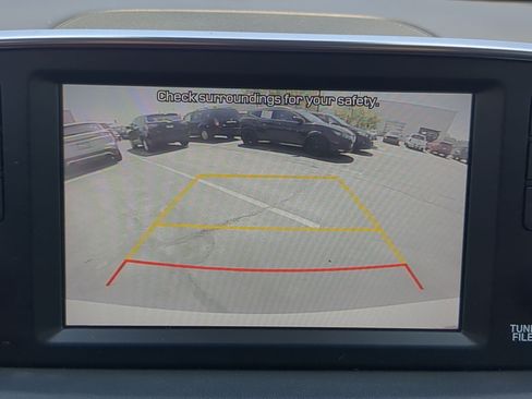 Used 2019 Hyundai Santa Fe SE AWD/4WD image 24