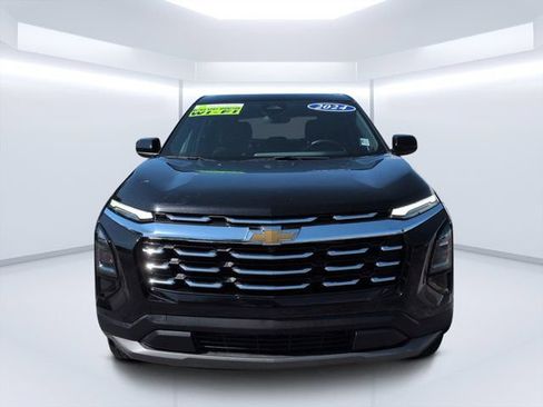 Used 2025 Chevrolet Equinox LT FWD image 8