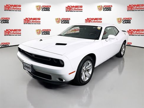 Used 2023 Dodge Challenger SXT w/ Cold Weather Group image 12